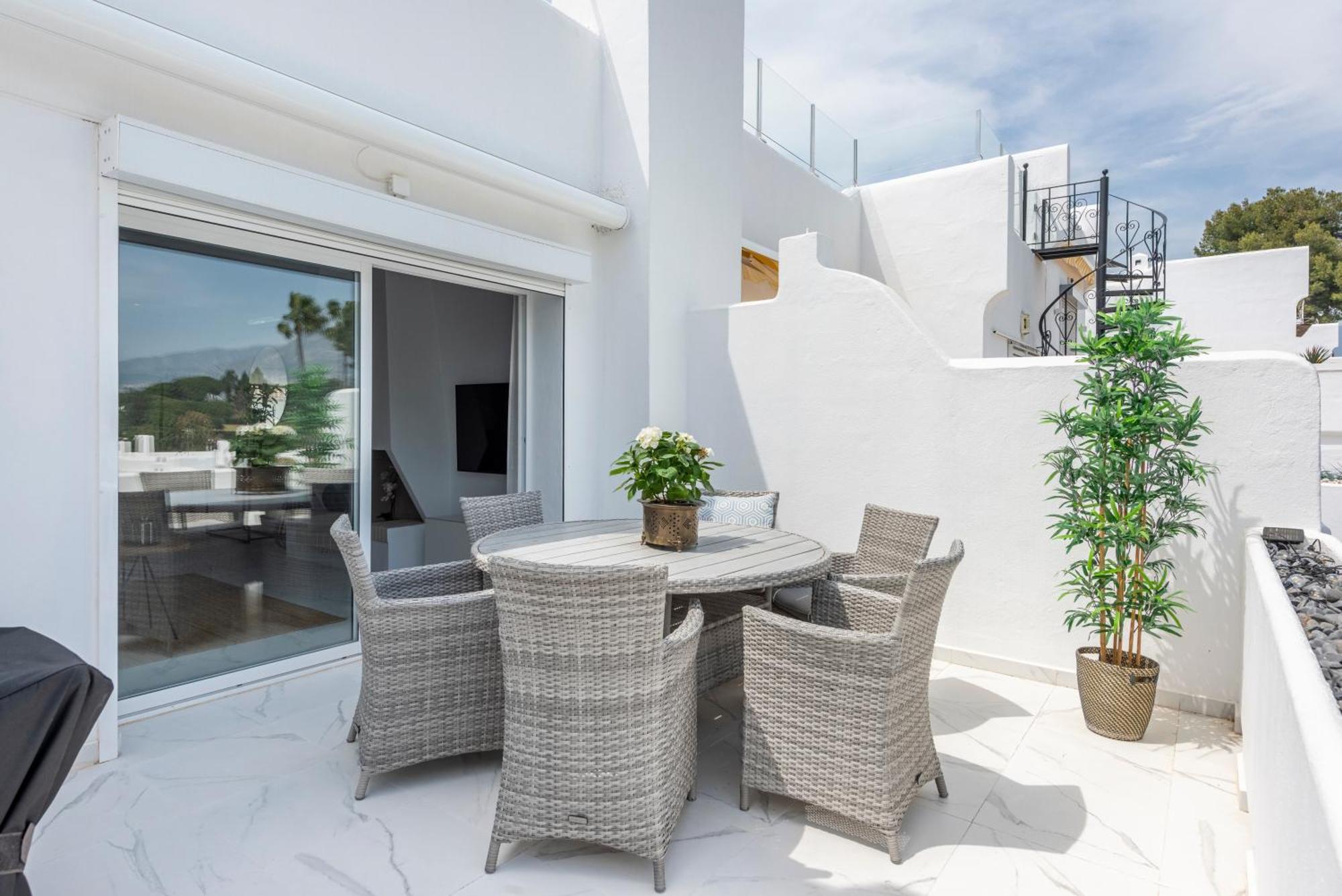 Lägenhet Azahara 2, Contemporary Scandinavian Style Open Plan With 2 Terraces Marbella