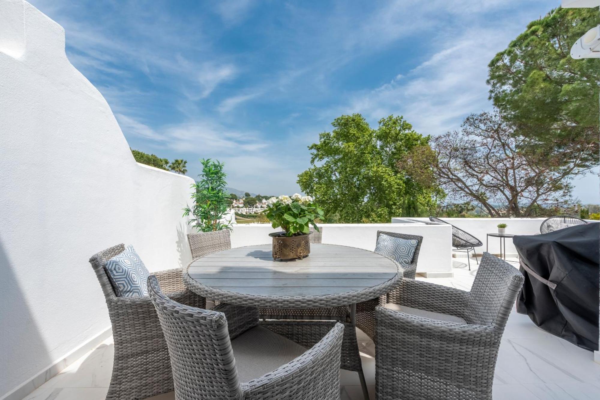 Lägenhet Azahara 2, Contemporary Scandinavian Style Open Plan With 2 Terraces Marbella